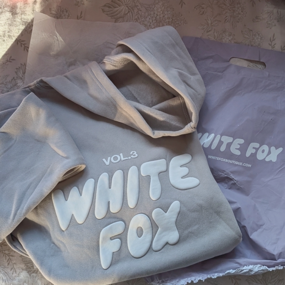 White Fox Offstage Hoodie S/M Moon